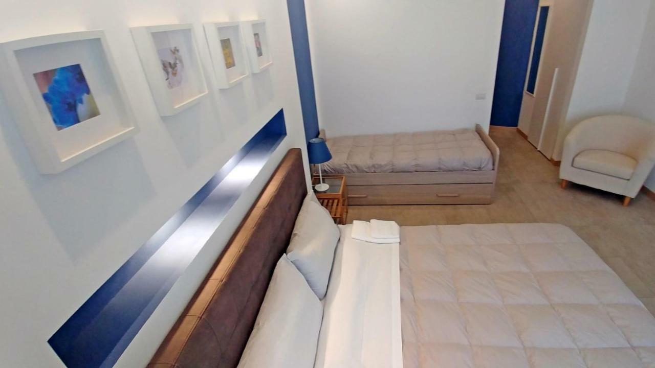 Castronno B&B Villa Monterosa Con Piscina المظهر الخارجي الصورة